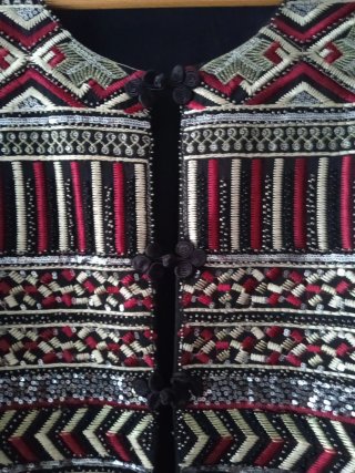 Chaqueta bordada multicolor