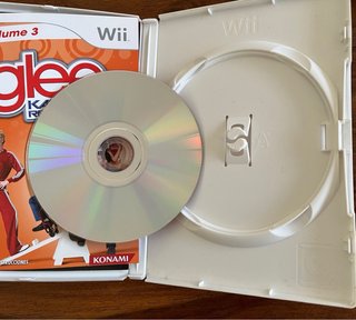 Glee Karaoke Revolution Vol. 3 Wii + Micrófono