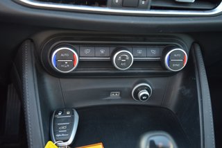 Alfa Romeo STELVIO 2.2  (190CV) Executive + techo