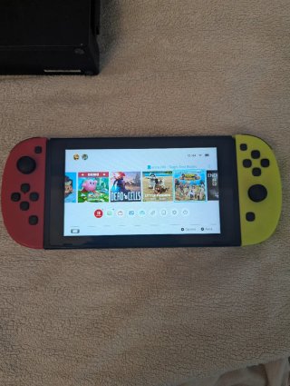 Nintendo Switch V1 con mando N-Switch y Zelda TOTK
