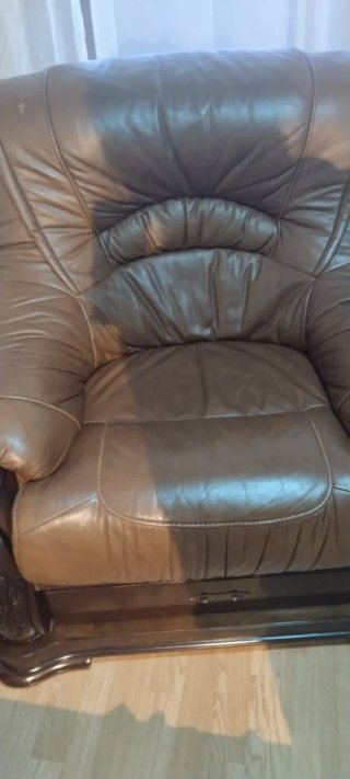 2 Sillones de piel marrón