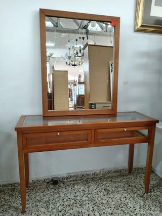 RECIBIDOR CON ESPEJO