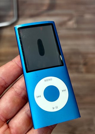 Apple iPod Nano 8GB 4th Gen A1285 Blu Batteria K.O