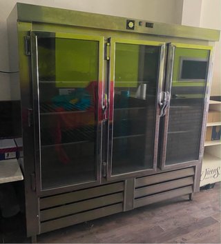 Nevera frígorifica de 3 puertas