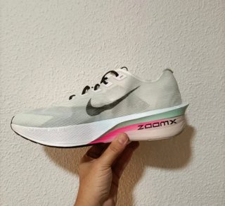 T42 Nike Vaporfly Next% 4 blancas