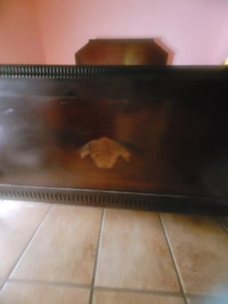 Mesitas de noche y estructura de cama