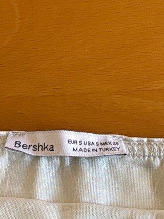 Top Bershka plateado talla S
