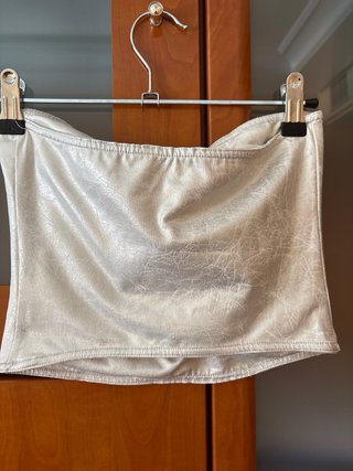 Top Bershka plateado talla S