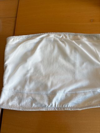 Top Bershka plateado talla S