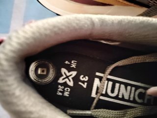 Zapatillas Munich Talla 37 Doradas/Gris