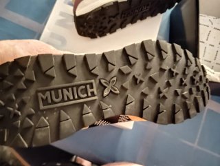 Zapatillas Munich Talla 37 Doradas/Gris