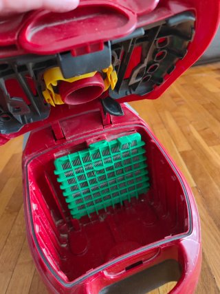 Aspiradora Rowenta Silence Force 2200W
