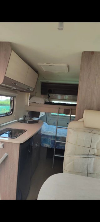 Alquiler autocaravana furgo camper.