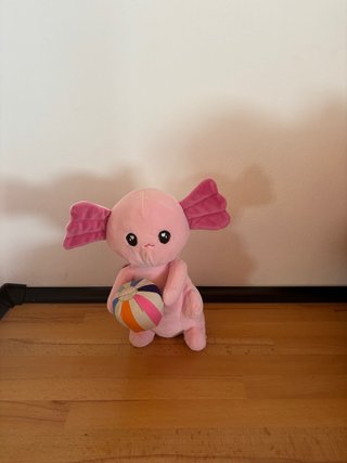 Peluche Ajolote Rosa con Pelota