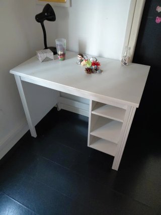 Escritorio blanco Ikea madera