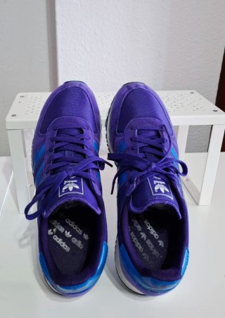 Deportivas Adidas Moradas y Azules Talla 38.5