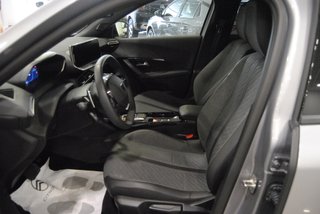 Peugeot 2008 HYBRID 145 e-DCS6 ALLURE 2025