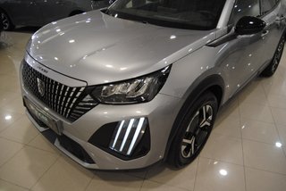 Peugeot 2008 HYBRID 145 e-DCS6 ALLURE 2025
