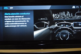 Peugeot 2008 HYBRID 145 e-DCS6 ALLURE 2025