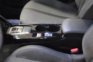 Peugeot 2008 HYBRID 145 e-DCS6 ALLURE 2025