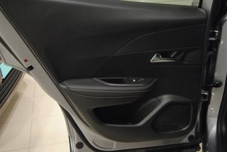 Peugeot 2008 HYBRID 145 e-DCS6 ALLURE 2025