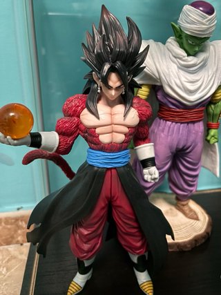 Figura Dragon Ball Z SSJ4 Vegito