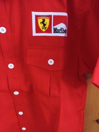 Camisa Ferrari Talla M de adulto