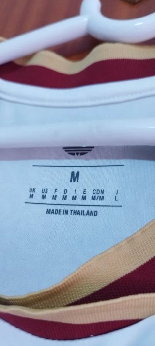 Camiseta España Mujer Talla M Adidas sin estrenar