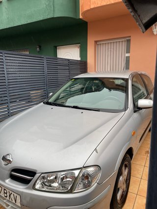 Nissan Almera 2001