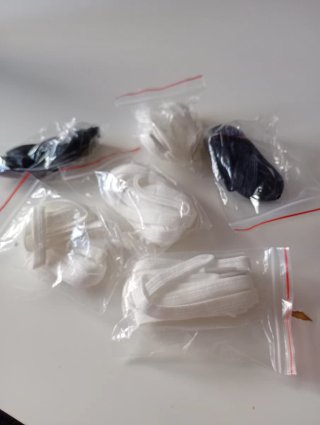 Lote 6 cordones nuevos negros y blancos