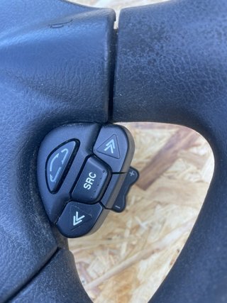 Volante Nissan Terrano con airbag