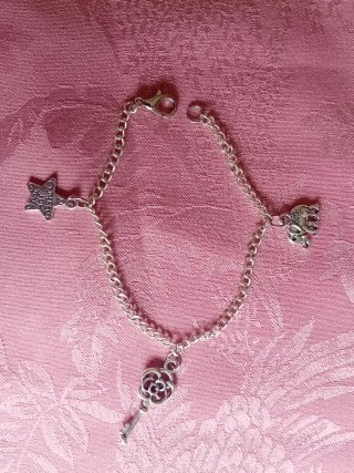 Pulseras hechas a mano