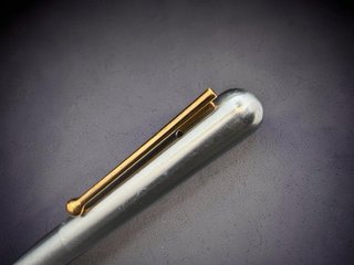 Pluma Waterman Acero y Oro 18K