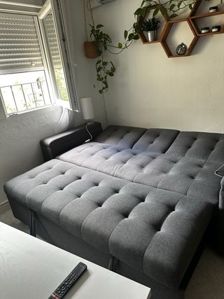 Sofá gris de tela