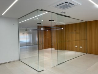 Cristales para mampara de oficina