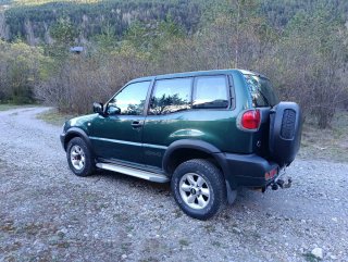 Nissan Terrano II 2000