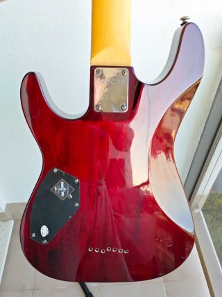 Schecter Diamond Omen 7 Extreme Roja