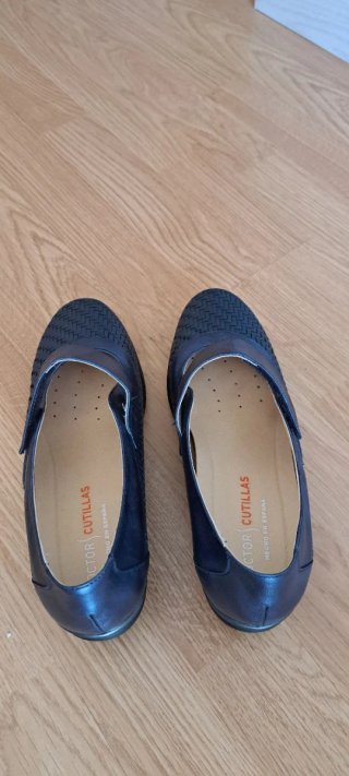 Zapatos azules para pies delicados