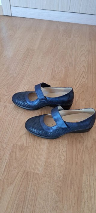 Zapatos azules para pies delicados
