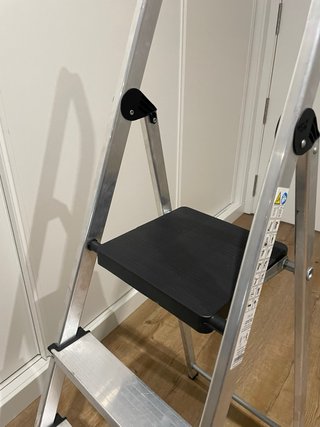 Escalera de mano plegable
