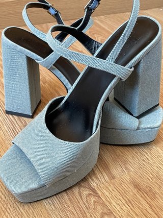 Zapatos de tacón de mezclilla