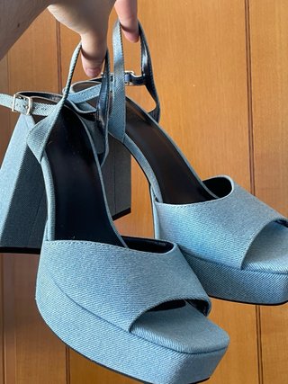 Zapatos de tacón de mezclilla