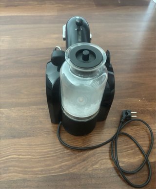 Cafetera Nespresso Negra