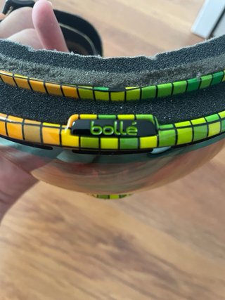 Gafas de esquí con diseño colorido