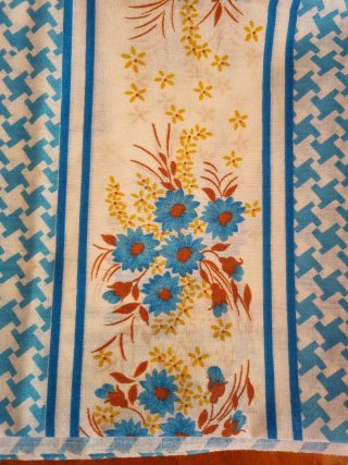 Tovaglia fantasia floreale azzurra