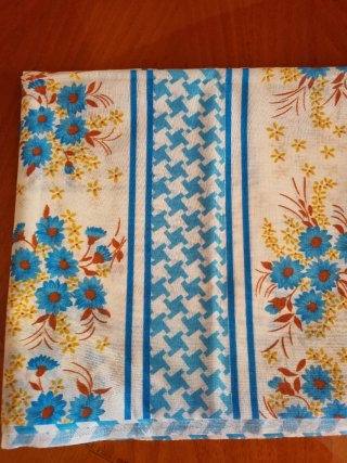Tovaglia fantasia floreale azzurra