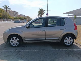 Dacia Sandero 2010