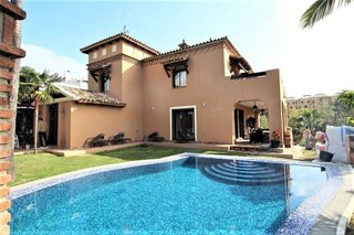 Chalet en alquiler en Bel Air - Cancelada - Saladillo en Estepona