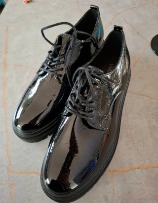 Zapatos charol mujer negros