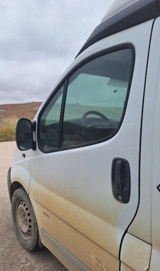 Opel Vivaro-e 2004